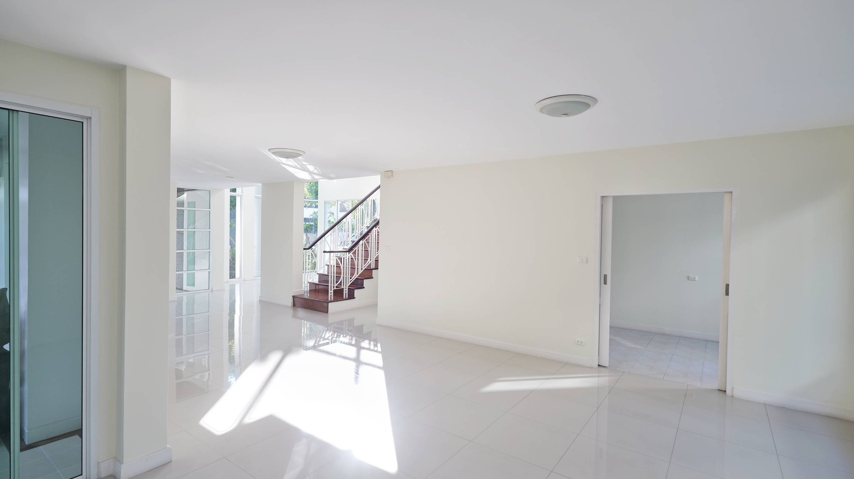 line_oa_chat_260724_104627_group_3